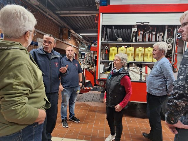 Die GRÜNE-Fraktion bei der Feuerwehr